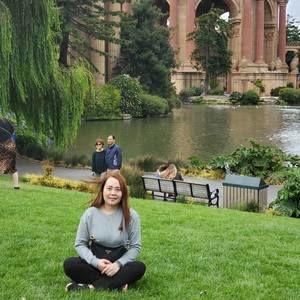 Meet your Posher, Julie